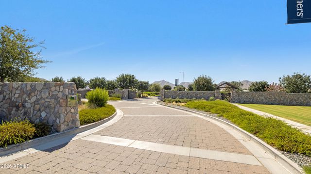 20689 E PUMMELOS Road, Queen Creek, AZ 85142