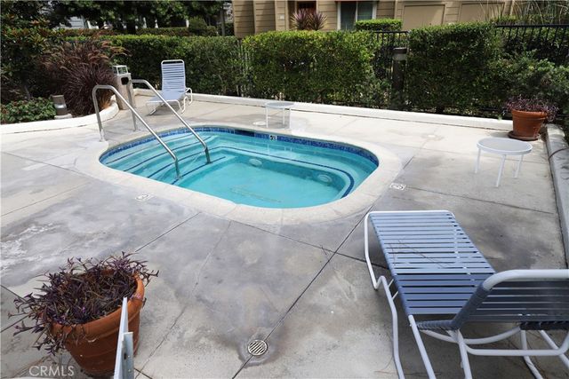 7402 Coho, Huntington Beach, CA 92648