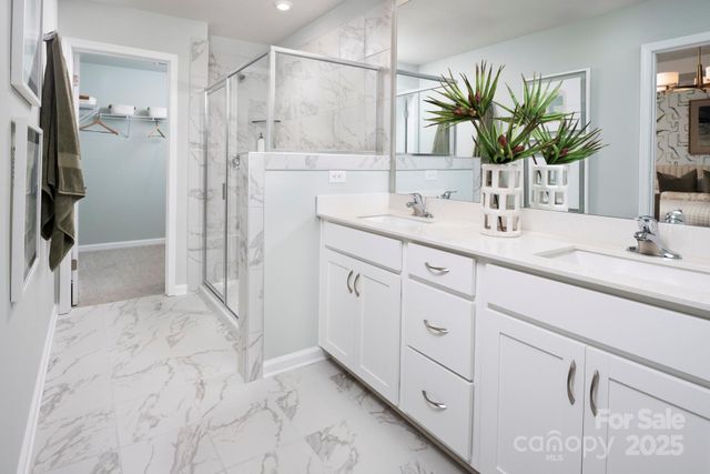 2112 Vinyasa Lane, Charlotte, NC 28215