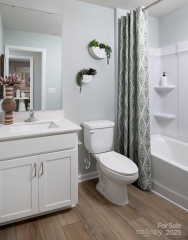 2112 Vinyasa Lane, Charlotte, NC 28215