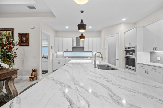 193 HAMPTON LOOP, Davenport, FL 33837