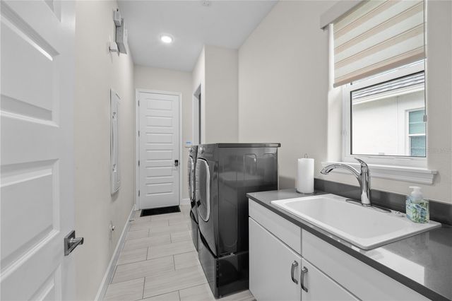 193 HAMPTON LOOP, Davenport, FL 33837