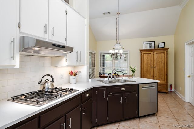 8806 Old Magnolia Way, Montgomery, AL 36116