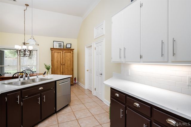 8806 Old Magnolia Way, Montgomery, AL 36116