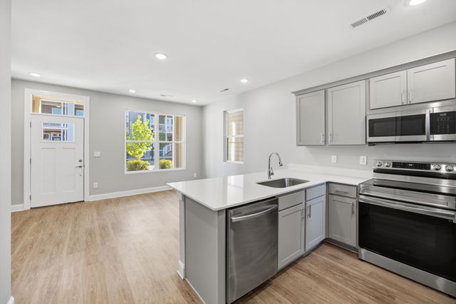 2303 E 19th Street, Chattanooga, TN 37404