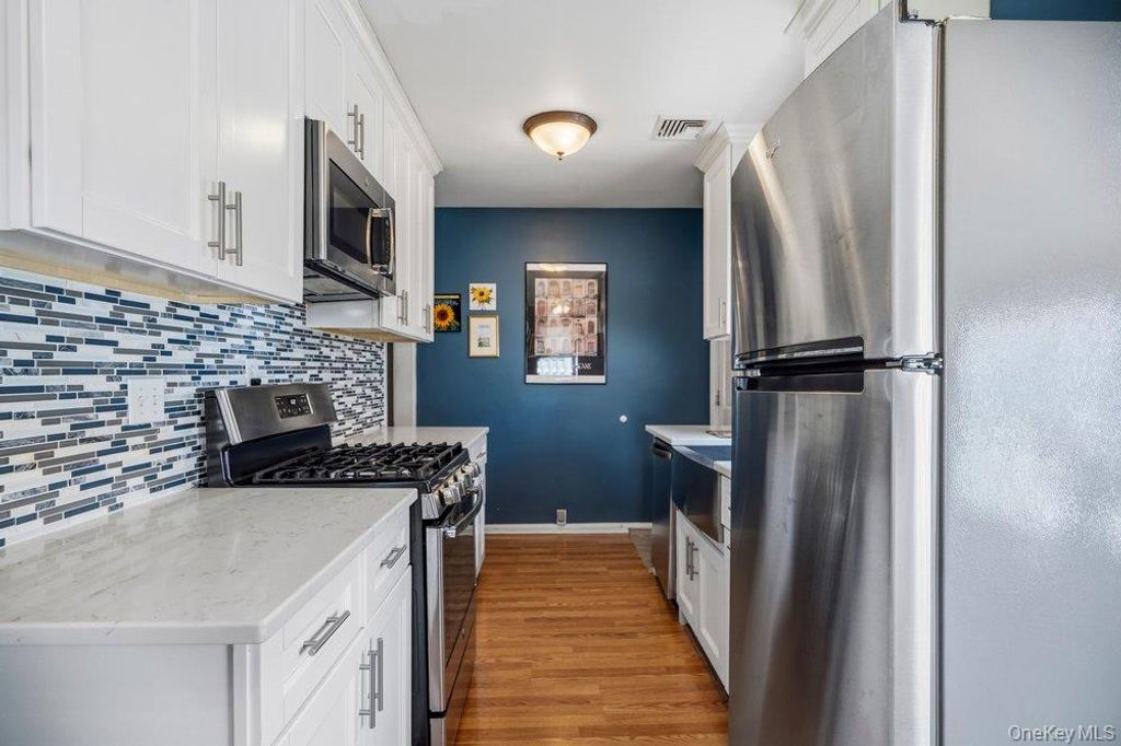 149 Arlington Street, Mineola, NY 11501 — photo 5