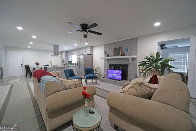 3863 Artist View, Decatur, GA 30034