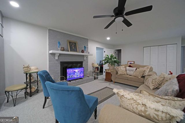 3863 Artist View, Decatur, GA 30034