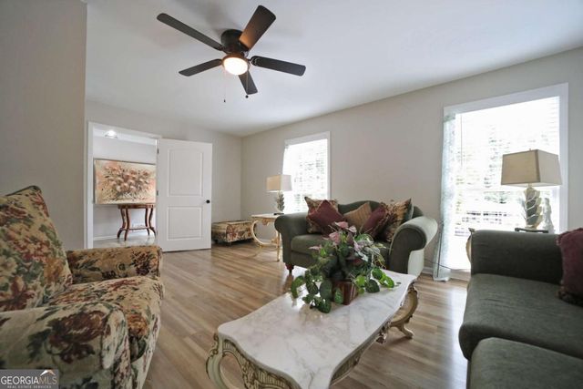 3863 Artist View, Decatur, GA 30034