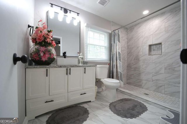 3863 Artist View, Decatur, GA 30034