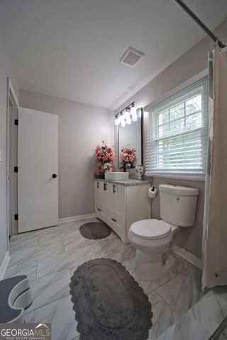3863 Artist View, Decatur, GA 30034