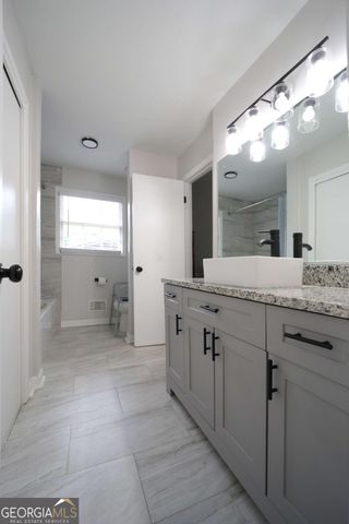 3863 Artist View, Decatur, GA 30034