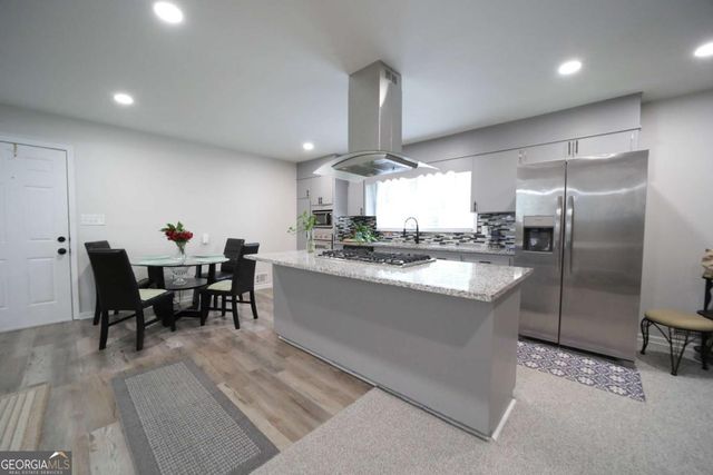 3863 Artist View, Decatur, GA 30034