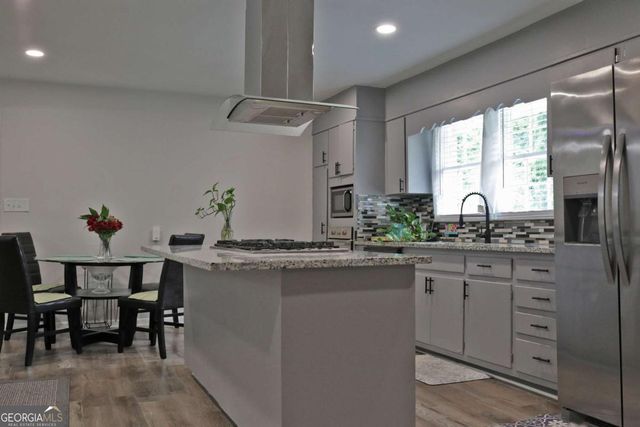 3863 Artist View, Decatur, GA 30034
