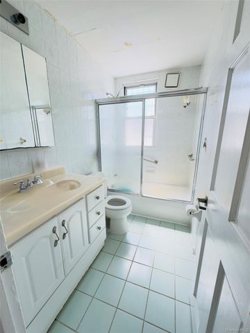 41-30 Warren Street, Elmhurst, NY 11373