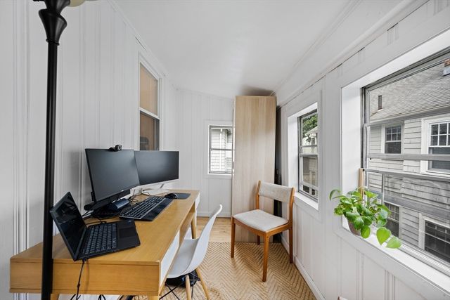 53 Warren St 53, Arlington, MA 02474