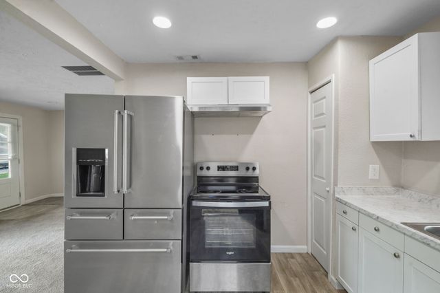 220 E 29th Street, Anderson, IN 46016