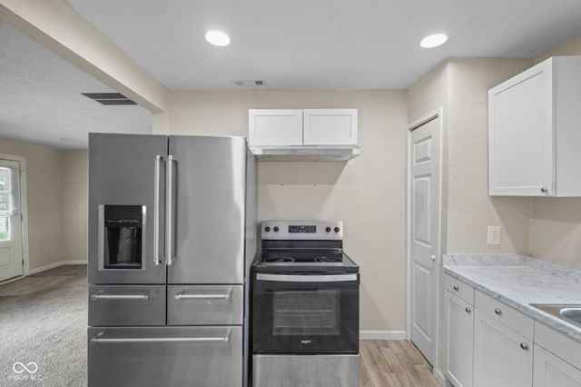 220 E 29th Street, Anderson, IN 46016