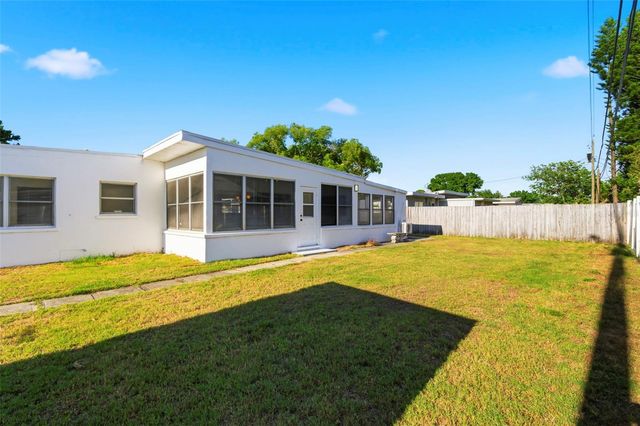 6350 HAMPTON DRIVE N, St Petersburg, FL 33710