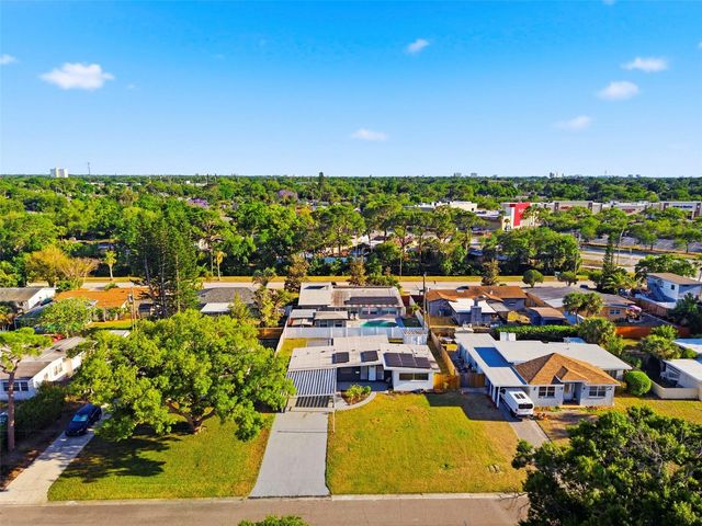 6350 HAMPTON DRIVE N, St Petersburg, FL 33710