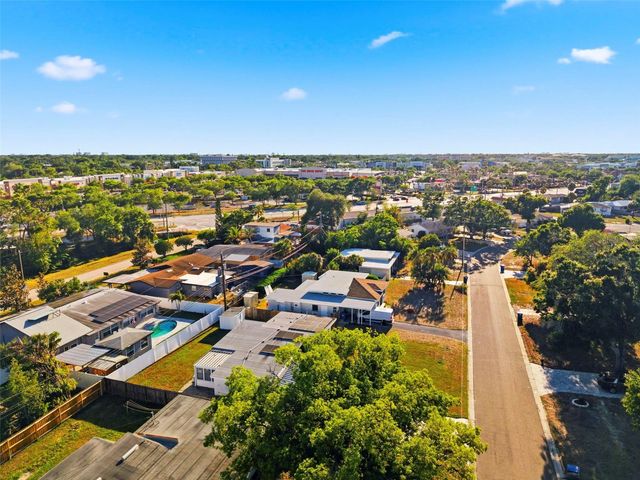 6350 HAMPTON DRIVE N, St Petersburg, FL 33710