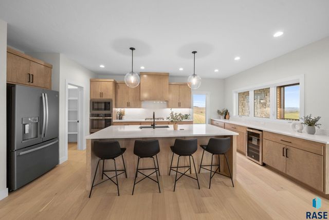 1517 W Autumn Cir Circle, Brandon, SD 57005