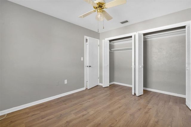 5708 BAYSHORE DR, Seminole, FL 33772