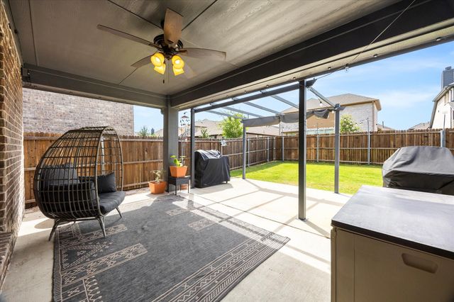 462 W Autumn Hill Bluff, Lavon, TX 75166