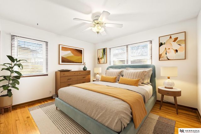 9116 S Circle, Omaha, NE 68127