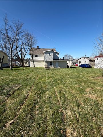 118 Branthoover St, Belle Vernon, PA 15012