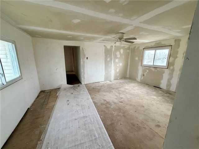 118 Branthoover St, Belle Vernon, PA 15012