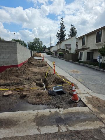 1974 E Lynwood 2f, San Bernardino, CA 92404