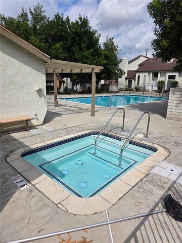 1974 E Lynwood 2f, San Bernardino, CA 92404