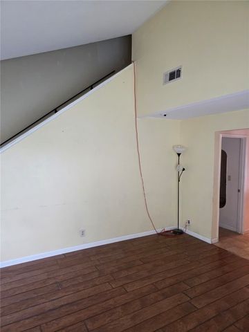 1974 E Lynwood 2f, San Bernardino, CA 92404