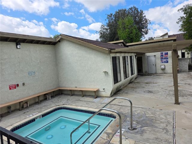 1974 E Lynwood 2f, San Bernardino, CA 92404