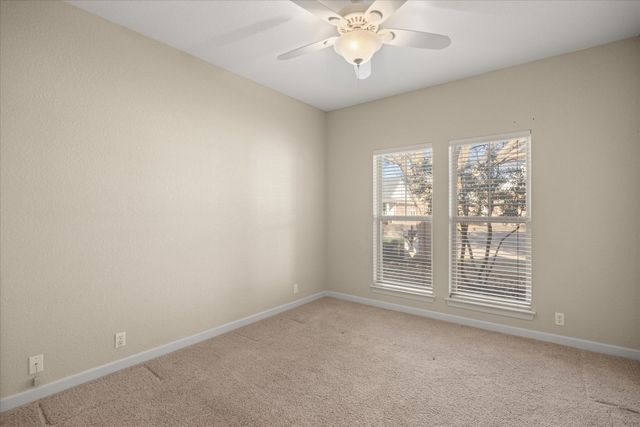 211 Turner Circle, Granbury, TX 76048