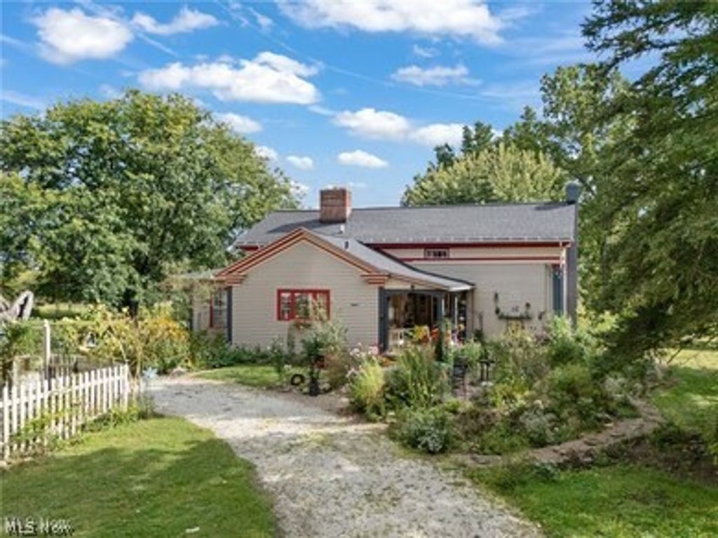 6795 Wadsworth Road, Medina, OH 44256