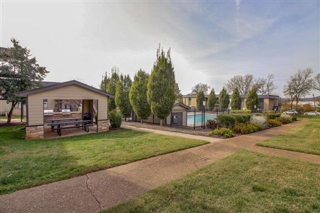 6680 Charlotte Pike Apt A12, Nashville, TN 37209