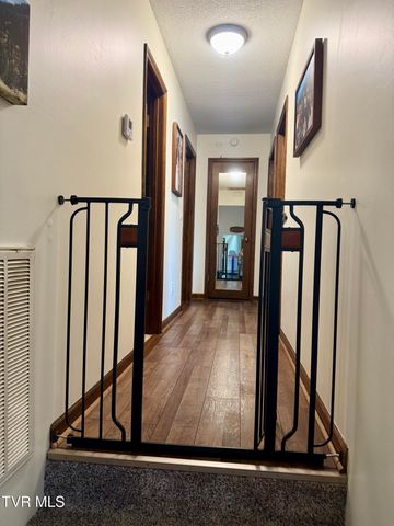 106 Revere Circle, Elizabethton, TN 37643