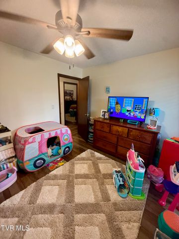 106 Revere Circle, Elizabethton, TN 37643