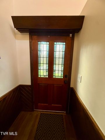 106 Revere Circle, Elizabethton, TN 37643