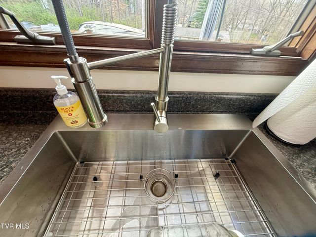 106 Revere Circle, Elizabethton, TN 37643