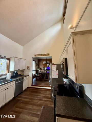 106 Revere Circle, Elizabethton, TN 37643