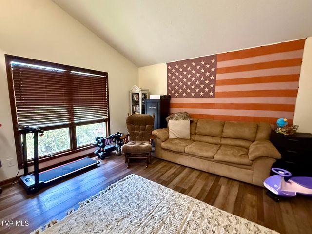 106 Revere Circle, Elizabethton, TN 37643