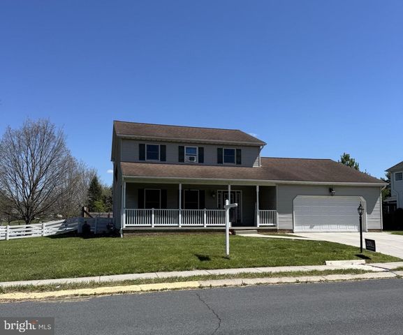 41 WHEATON DR, Littlestown, PA 17340