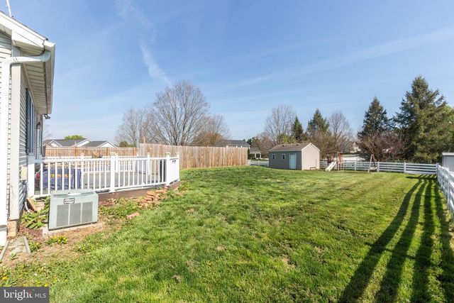 41 WHEATON DR, Littlestown, PA 17340