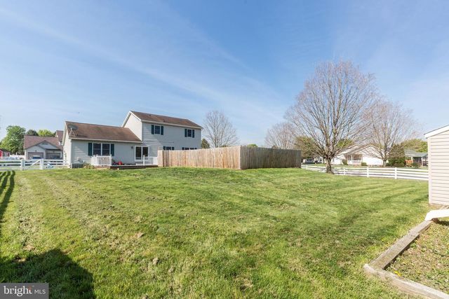 41 WHEATON DR, Littlestown, PA 17340