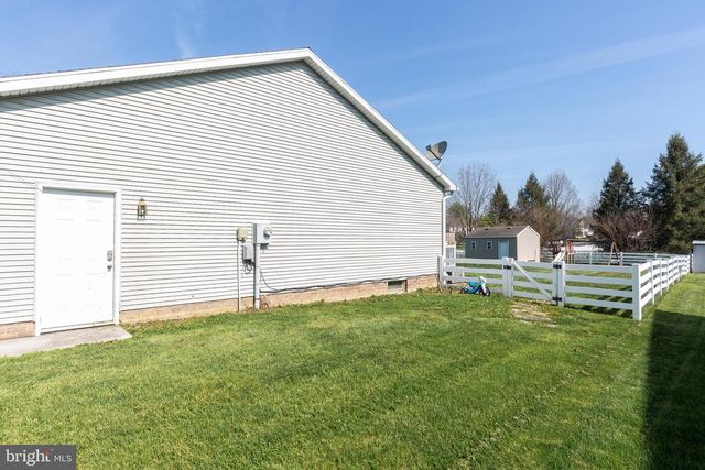 41 WHEATON DR, Littlestown, PA 17340