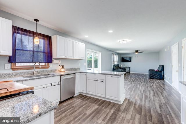 41 WHEATON DR, Littlestown, PA 17340