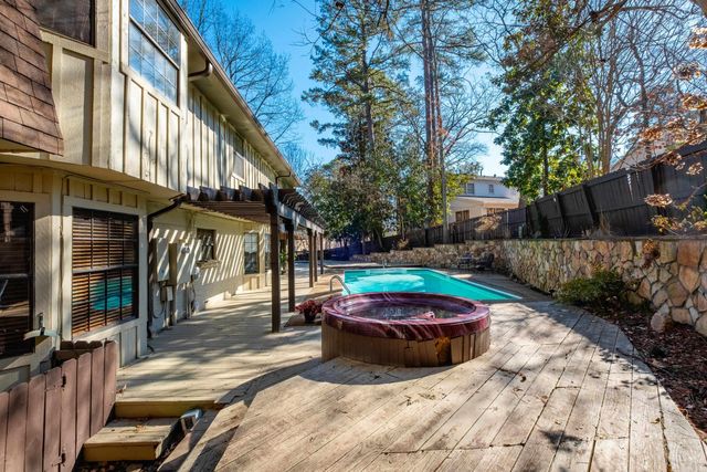 2 Longlea Drive, Little Rock, AR 72212